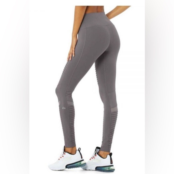 ALO Yoga Pants - Alo Yoga Motto Leggings Gray Size Small
